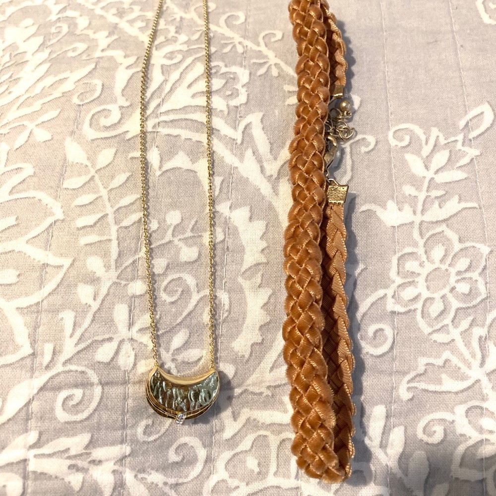 Set of Two Gold Necklaces